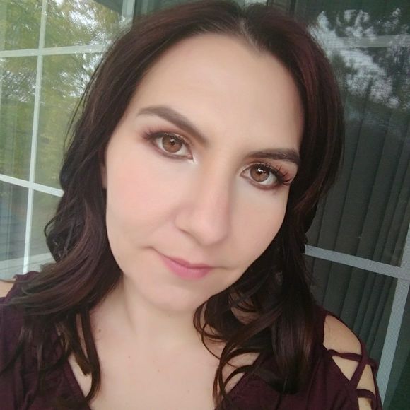 Meet your Posher, Calli - Picture 1 of 1